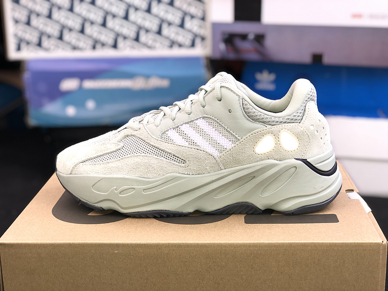 Supermax Yeezy Boost 700 Salt